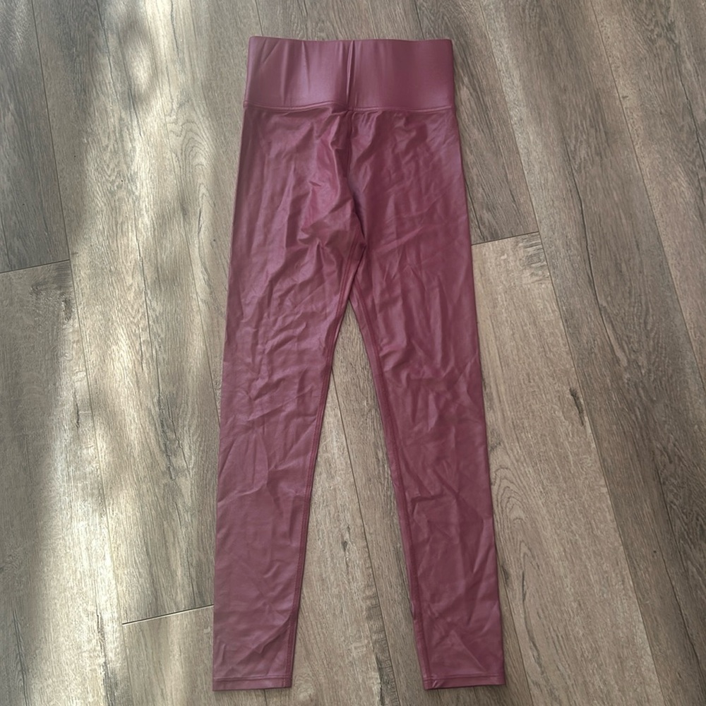 Carbon 38 Pink Liquid Leggings